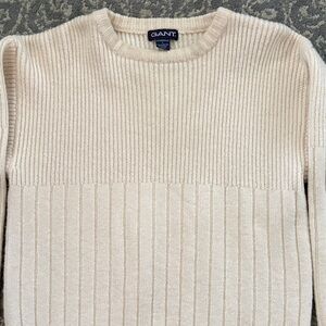 Gant 💯 Wool Ribbed Crewneck Sweater